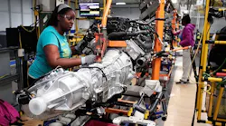 US Manufacturing Expands at Fastest Pace in Two Years