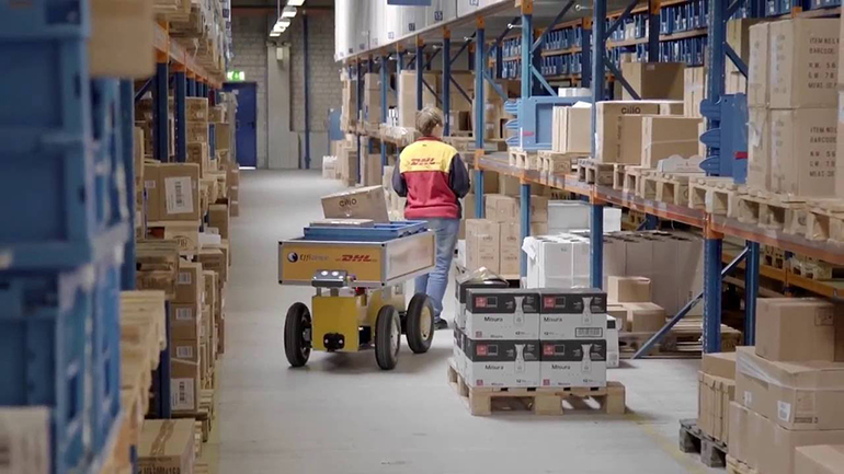 DHL Turns to Robots to Equip U.S. Warehouses for E-Commerce