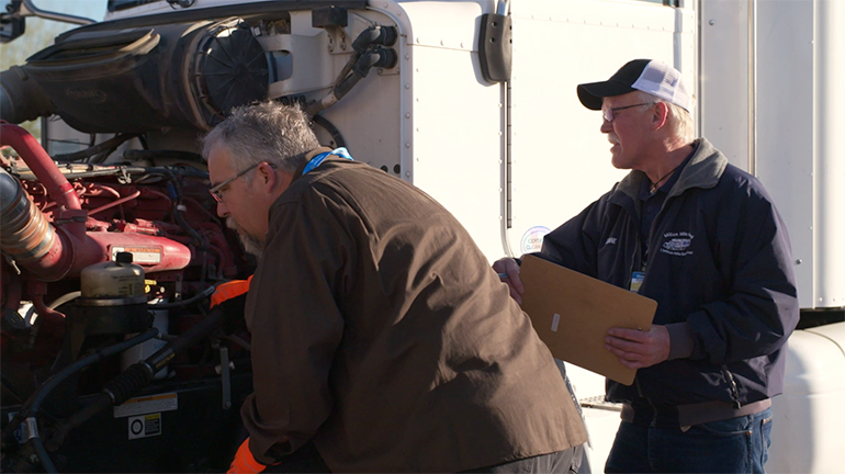 Walmart to Hire Hundreds of Drivers Paying Almost $90K