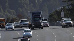 Mhlnews 10968 Truck On Road 1 0 Mhlnews 10968 Truck On Road 1 0