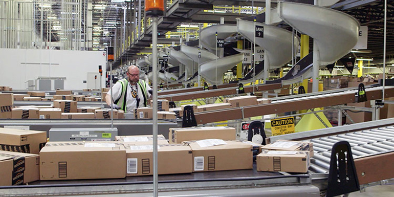 Amazon Tests Cheap Warehouses to Make Cyber Monday Snafu-Free