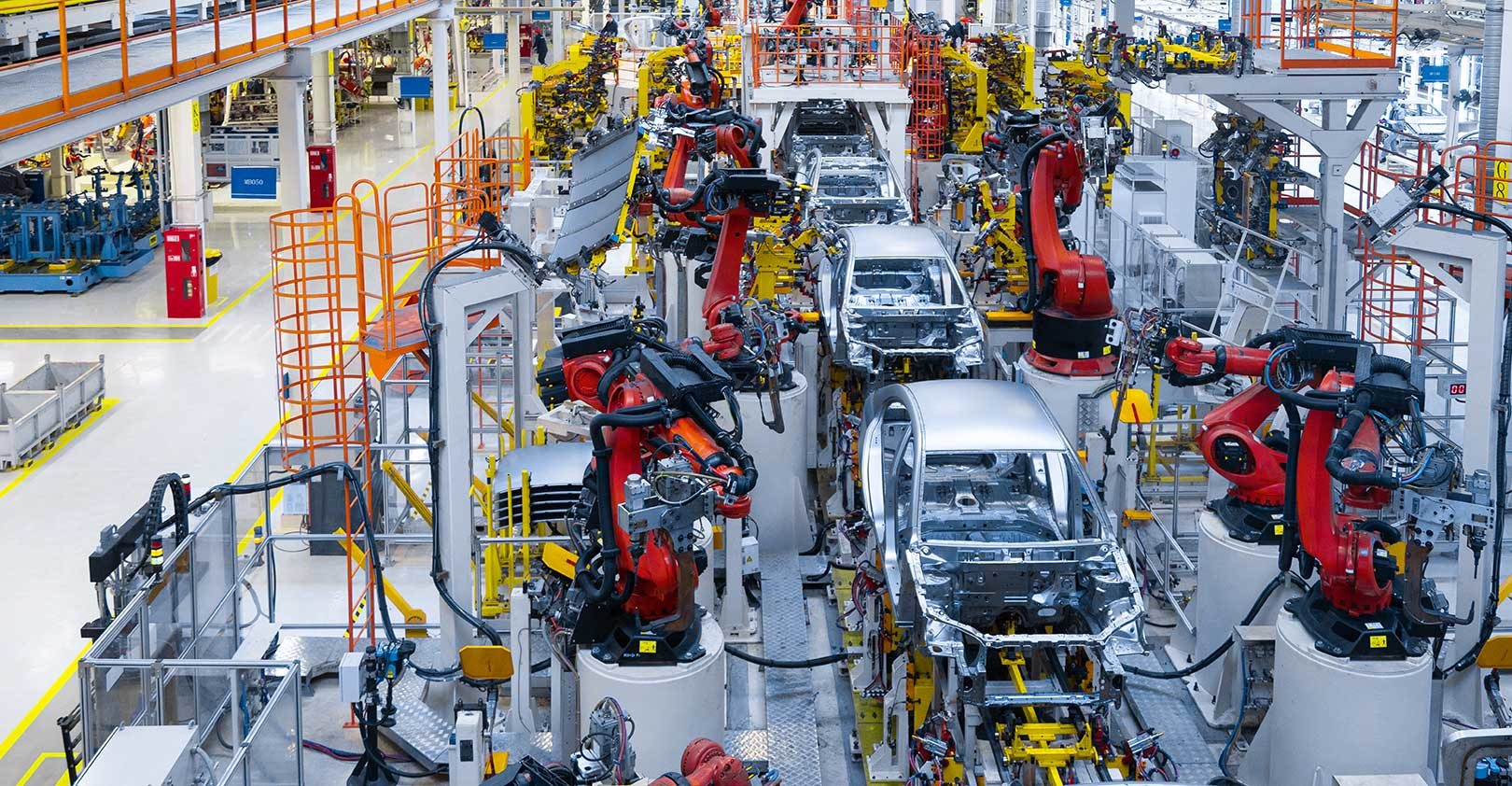 factory-floor-automation-some-robots-cars-istock-getty.jpg
