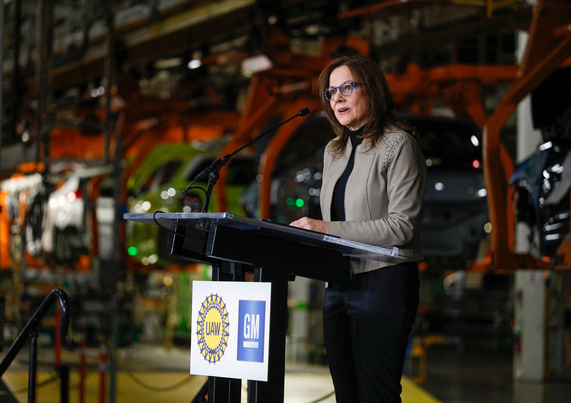 Urged on by Trump, Ford and GM Rush to Start Making Ventilators