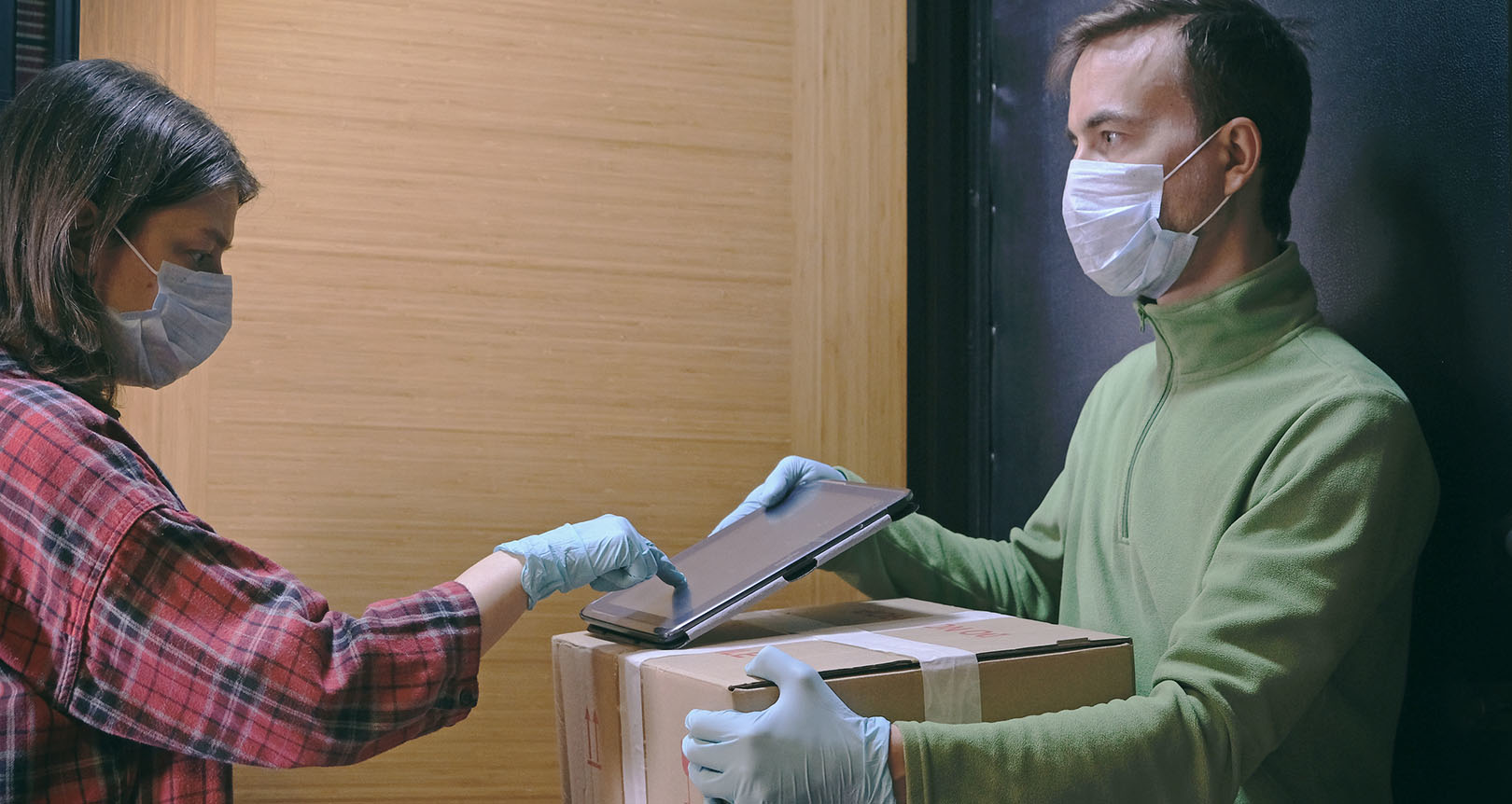 Covid Courier 5e8741087ccc0