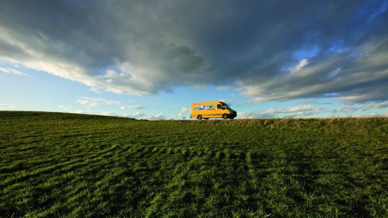 DHL Launches Electric Tractor-Trailer Vehicles in US