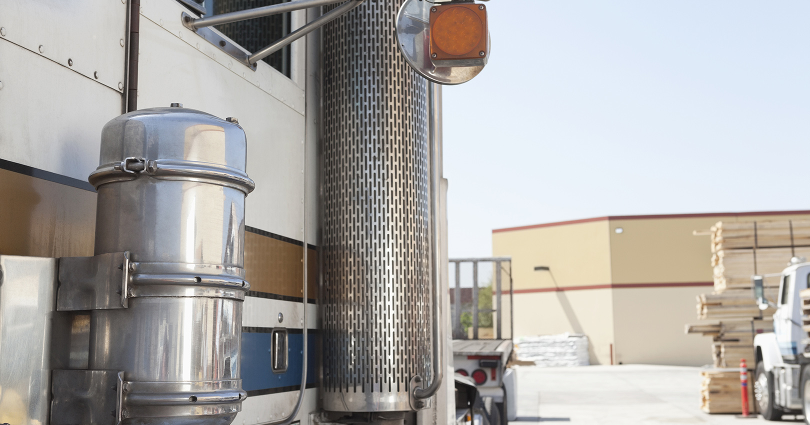 Truck Yard 600b2694793af