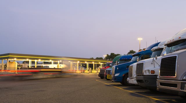 Trucking Industry Asks  CDC for Mobile Vaccination Sites at Truck Stops