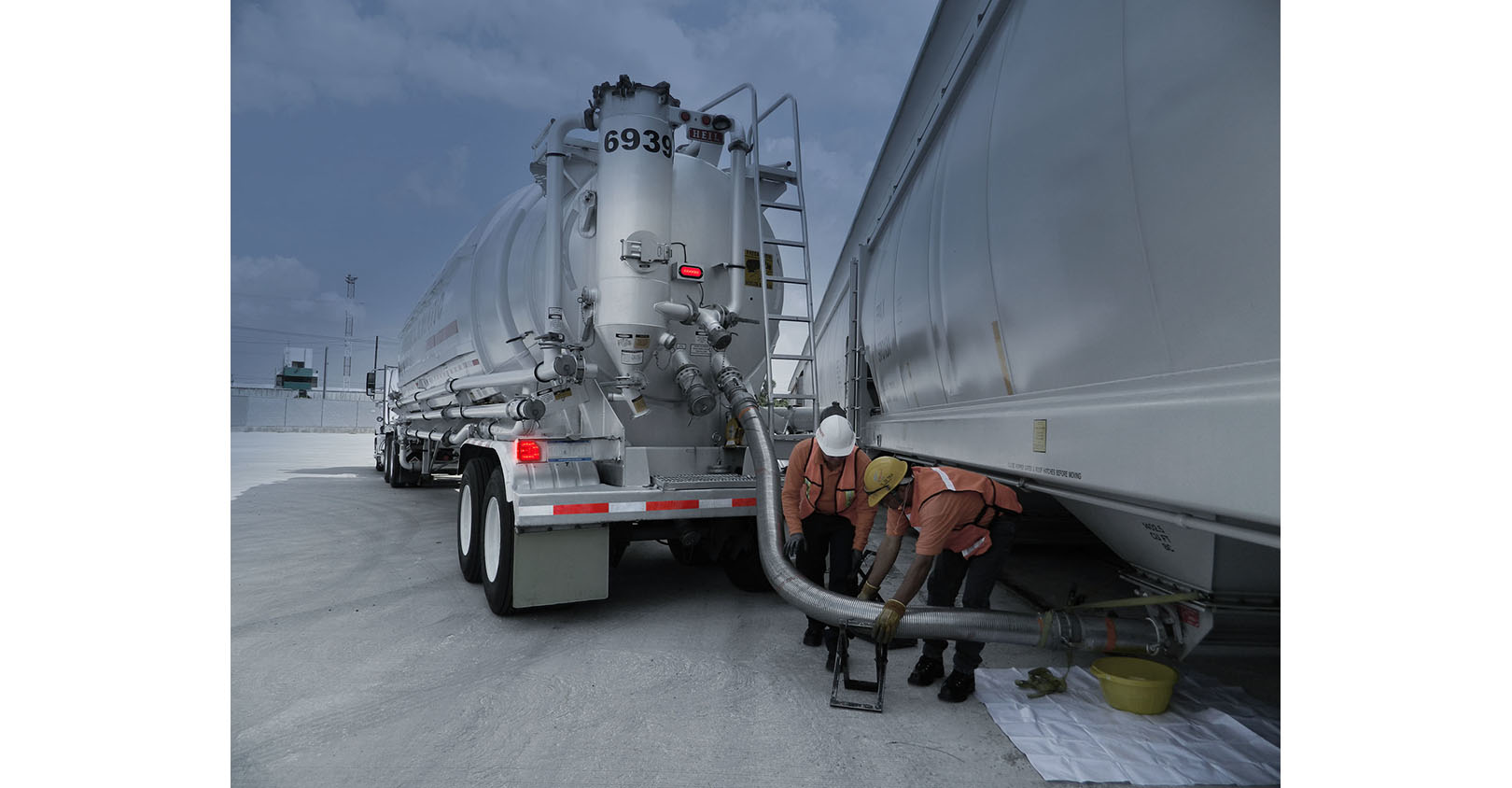 Optronics 61c1e9dd6a86f