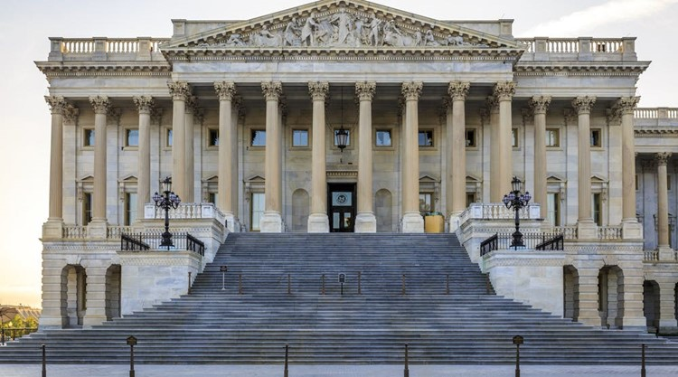 Supreme Court Says Law Exempts Workers in Interstate Commerce