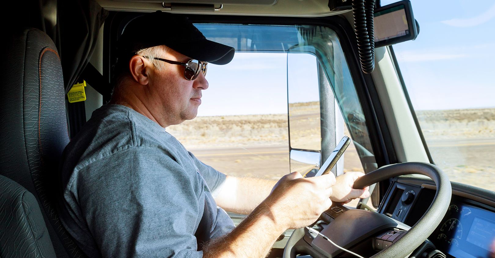 Distracted Driver 63726d794dfa2