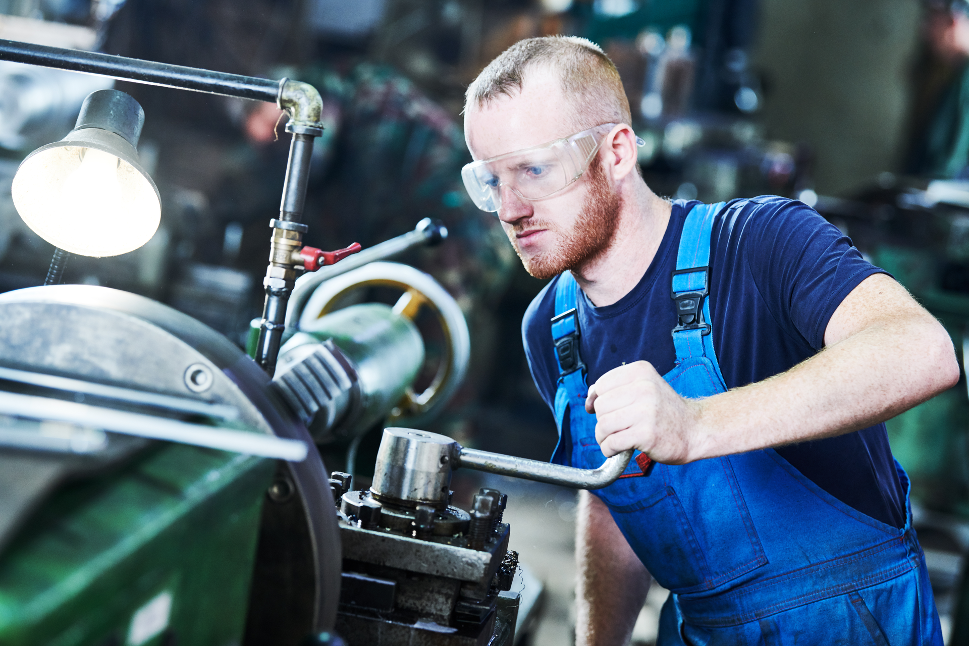 Manufacturing Contracting at Faster Rate : ISM