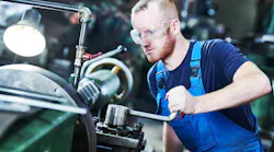 Manufacturing Contracting at Faster Rate : ISM