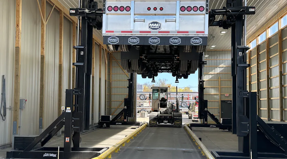 Three-tier Trailer Stacking | Material Handling and Logistics