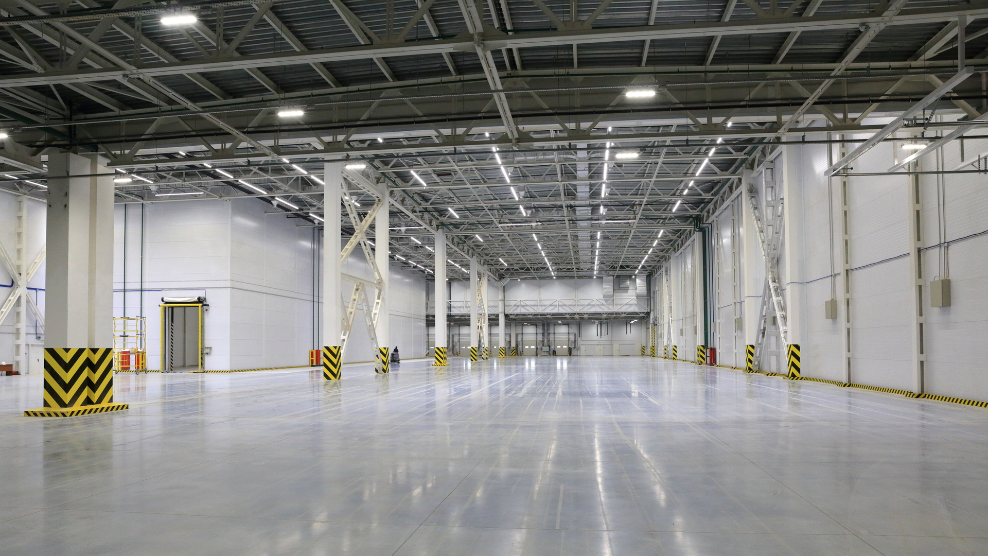 New Warehouse 652458b9e7c0c