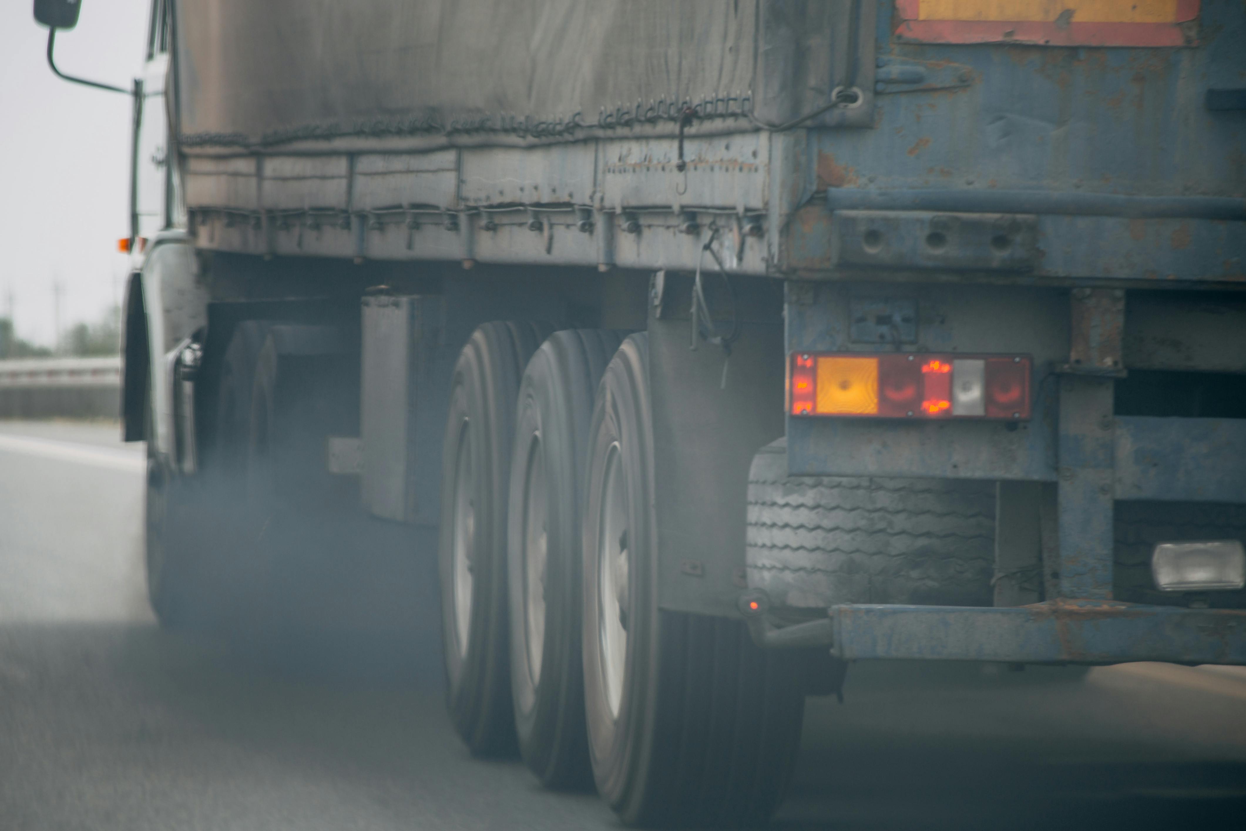 EPA Says New Heavy Vehicle Emissions Standards Offer Flexibility