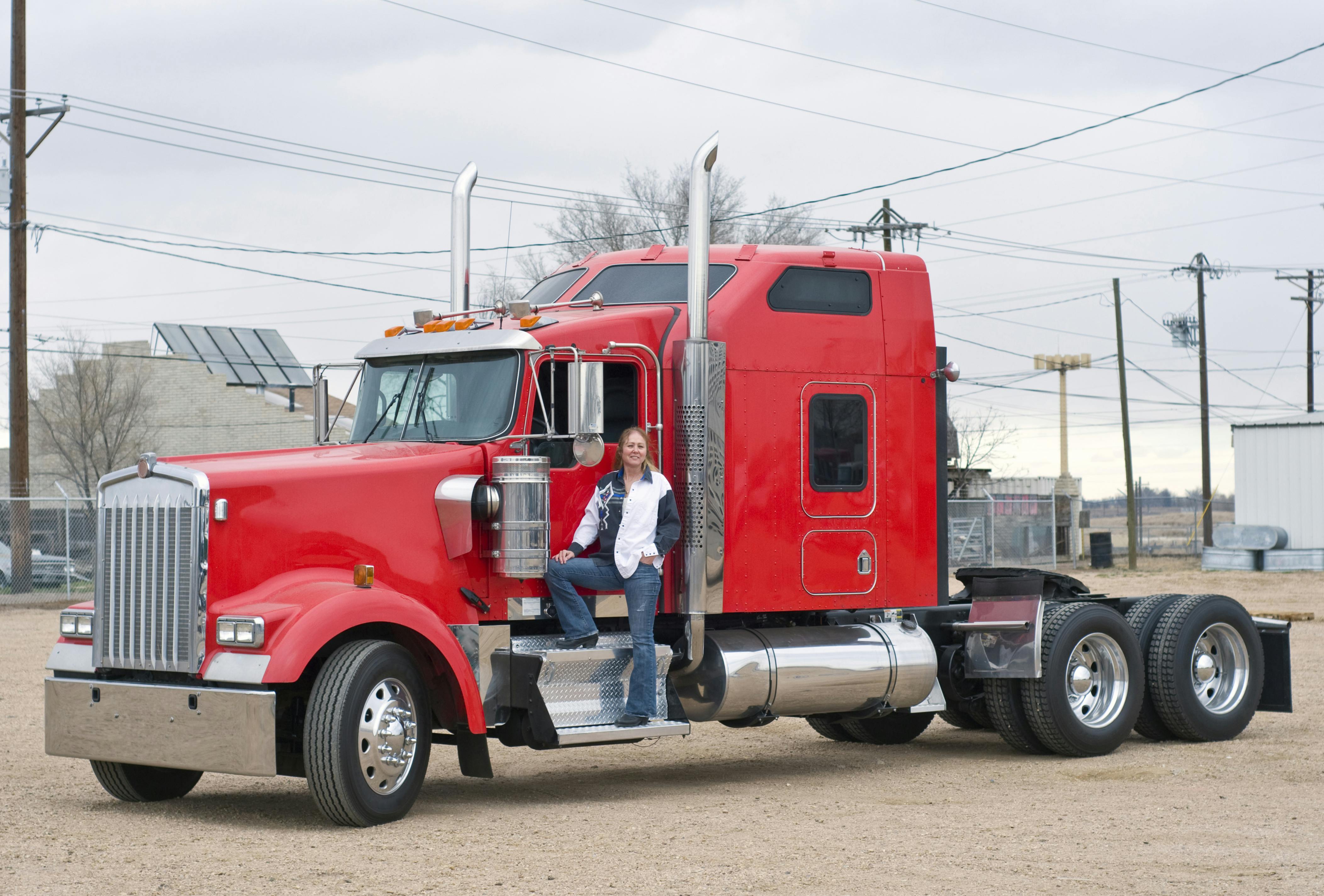 Women Truck Drivers are Safer Says New Study