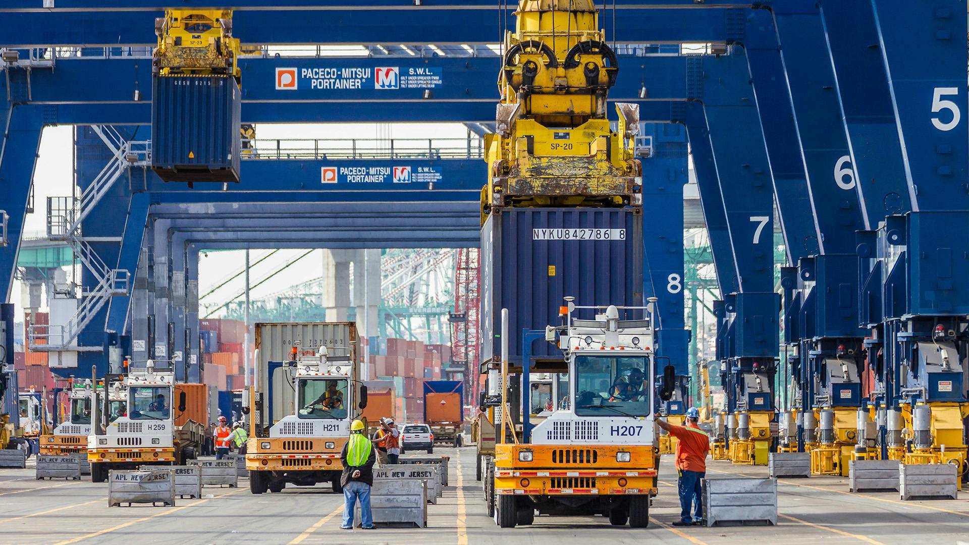EPA Awards $412 Million to Port of LA for Zero -Emission Transformation