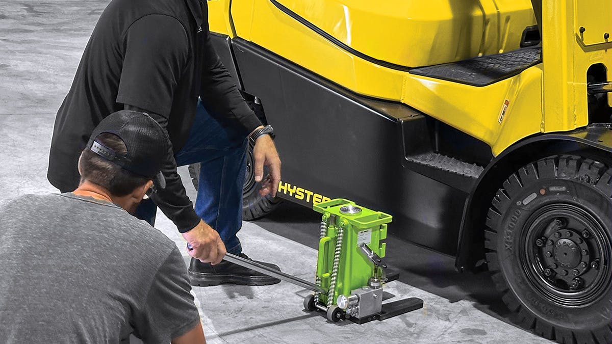 675b21acd21ac6fd7146a062 Kangaroojack2