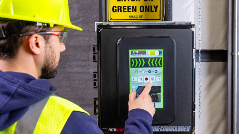 Rite-Hite Dok-Commander Pro